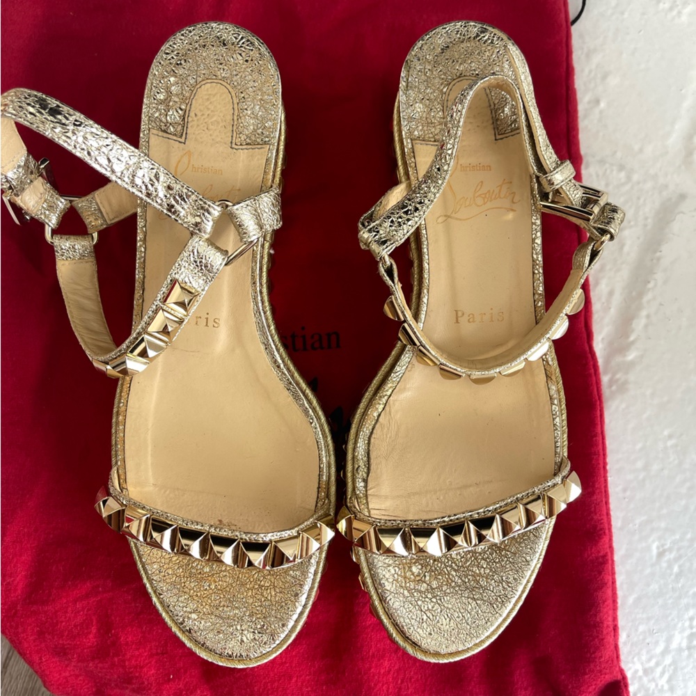 Christian Louboutin CATACLOU 60 SPECCHIO VINTAGE G068
VERS PLATINE/LIGHT GOLD